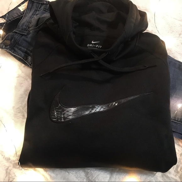 Nike Sweaters - Nike sweater!